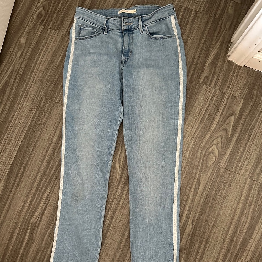 levi’s mid rise cut off skinny jeans